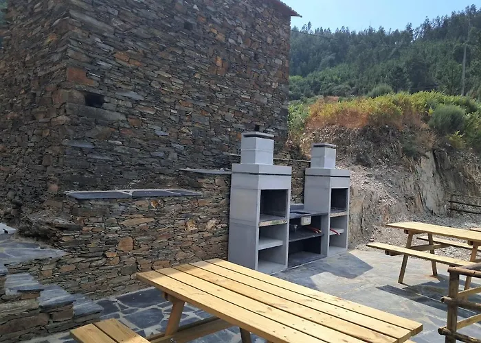 別荘 Al Rossadas Queiro アルガニル