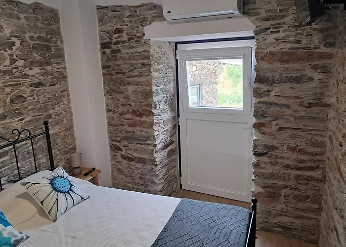 別荘 Al Rossadas Queiro アルガニル